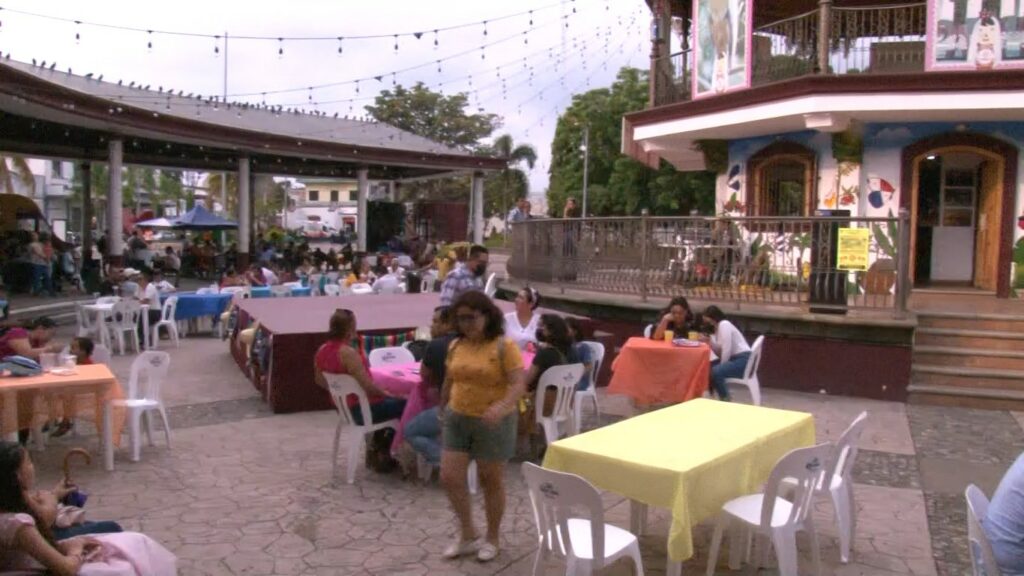 Éxito la celebración del día del taco en Tapachula.
