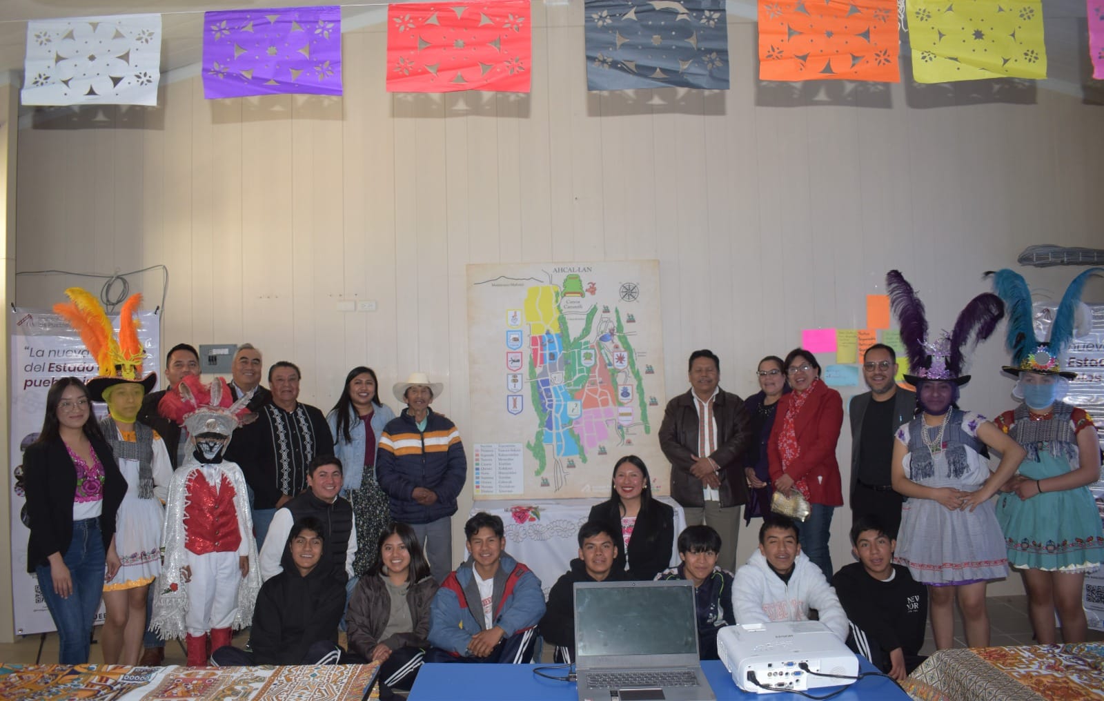Tres proyectos beneficiaron a más de 162 personas en los rubros de medicina tradicional, técnicas de bordado y lengua náhuatl
