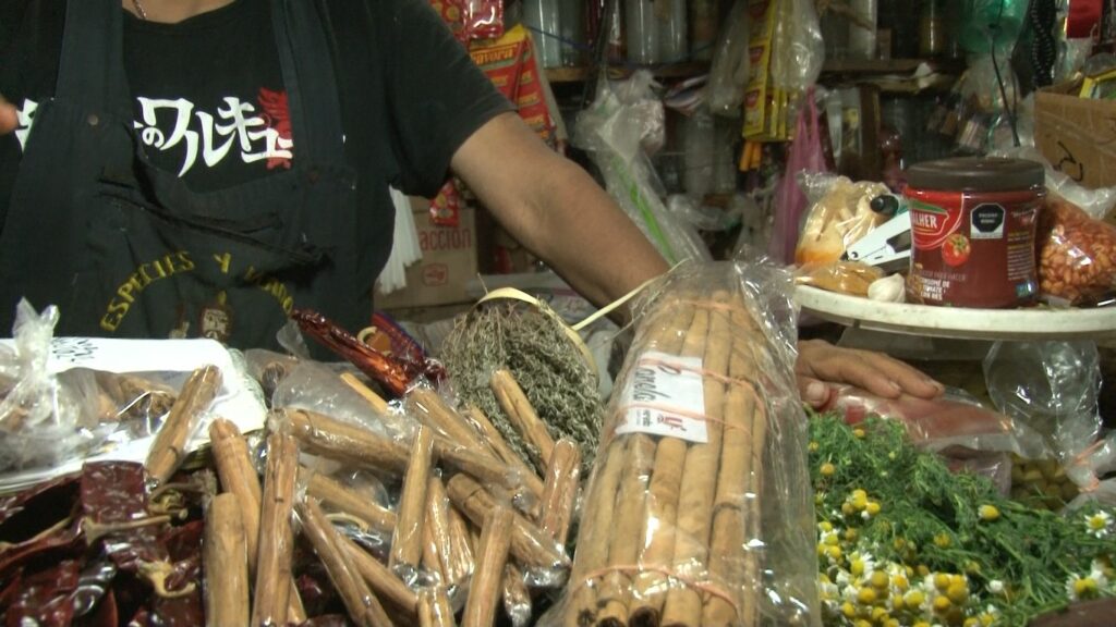 En mercados de Tapachula se tuvo la venta de la canela “Falsa”.