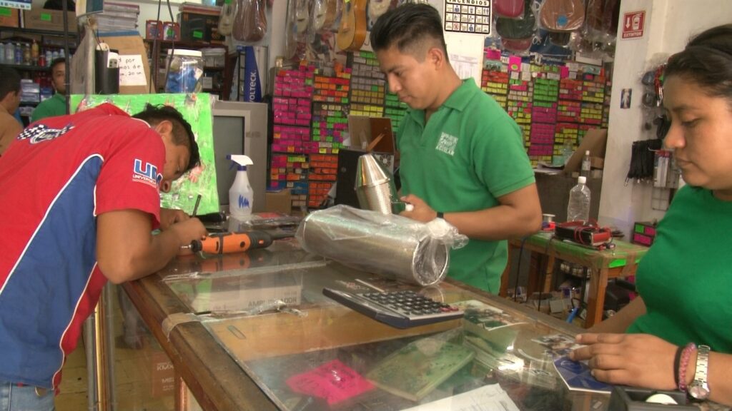 Comercios de electrónica han perdido clientela de guatemalteca por candados migratorios.